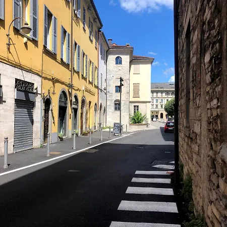 Antico Rodari Historic Center By Logicasa Apartman